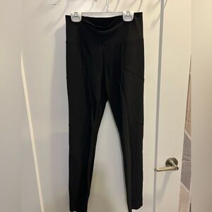 Athleta Stellar City Tight in Black